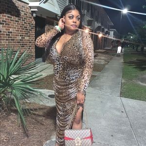FASHION NOVA DEEP V CHEETAH DRESS